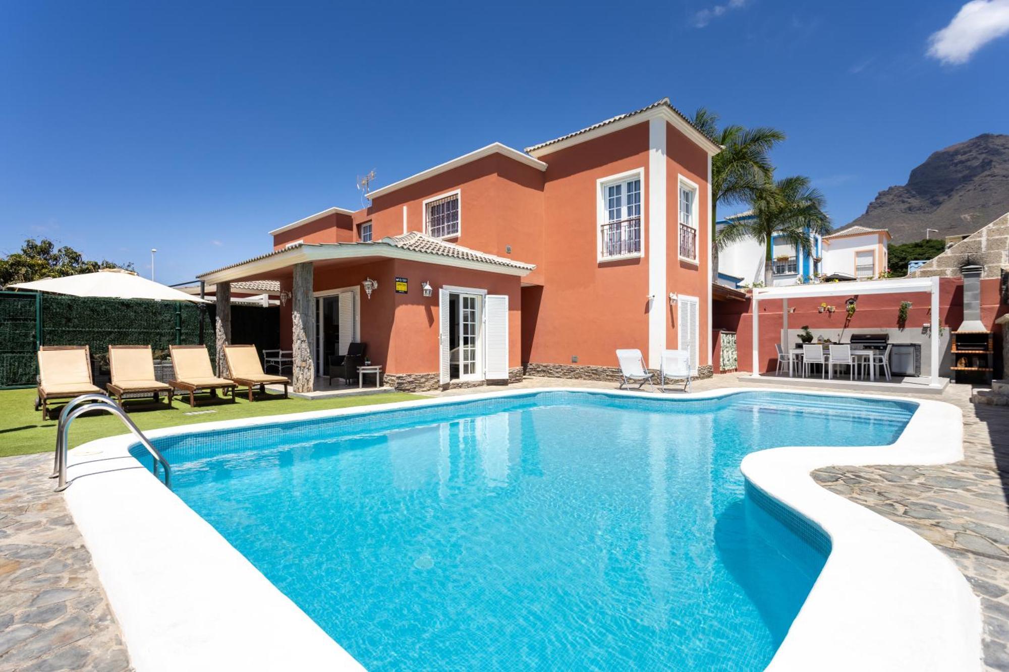 Villa Chloe Costa Adeje Tenerifesummervillas Giant Private Pool 11 Meters Long Exterior photo